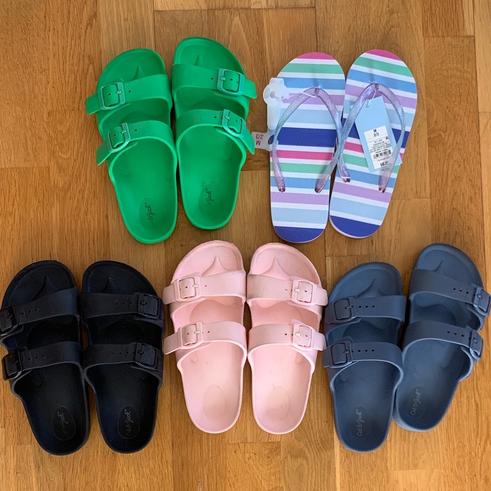 Sandals and flip flops for kids. Size 2.